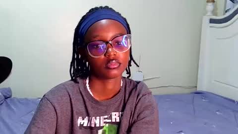 Snapshot of t_okyo chatting on 09/10/25, 06:08 TOKYO online show from 09/10/25, 06:08