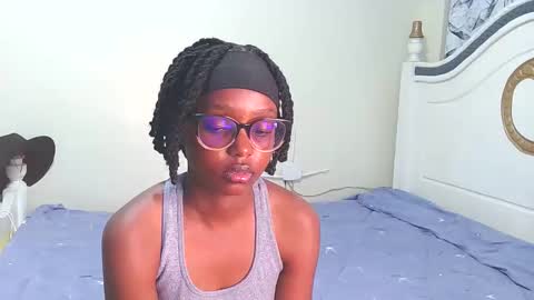 Snapshot of t_okyo chatting on 09/20/25, 05:47 TOKYO online show from 09/20/25, 05:47