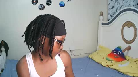 Snapshot of t_okyo chatting on 11/06/25, 02:18 TOKYO online show from 11/06/25, 02:18