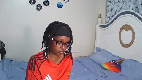 Snapshot of t_okyo chatting on 11/13/25, 05:34 TOKYO online show from 11/13/25, 05:34