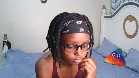 Snapshot of t_okyo chatting on 11/19/25, 04:40 TOKYO online show from 11/19/25, 04:40