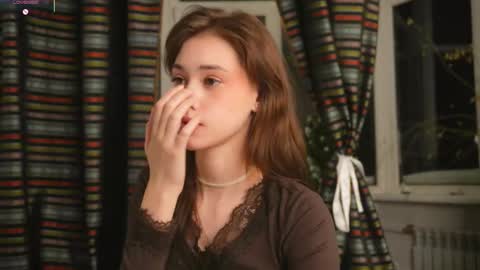 Snapshot of t_tragedienne chatting on 12/21/25, 02:19 Heeey im Helena3 -- fav555100333 -- pvts only premium and after my public show 3 online show from 12/21/25, 02:19