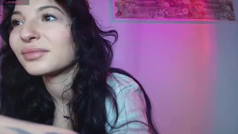 T A A H I R A online show from 03/18/26, 07:44