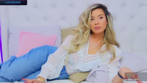 Snapshot of taahiraarabian chatting on 12/21/24, 05:18 Arianna online show from 12/21/24, 05:18