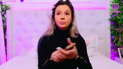 Snapshot of taahiraarabian chatting on 01/12/26, 01:16 Arianna online show from 01/12/26, 01:16