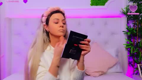 Snapshot of taahiraarabian chatting on 02/09/26, 01:26 Arianna online show from 02/09/26, 01:26