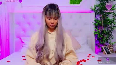 Snapshot of taahiraarabian chatting on 02/12/26, 01:39 Arianna online show from 02/12/26, 01:39