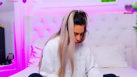 Snapshot of taahiraarabian chatting on 02/24/26, 01:31 Arianna online show from 02/24/26, 01:31