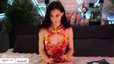 Snapshot of taanni_bc chatting on 10/29/25, 03:53 TAANNI online show from 10/29/25, 03:53