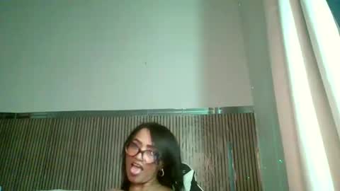 yameil online show from 04/23/26, 08:11