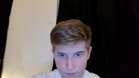 collegetwinkboi online show from 12/23/25, 03:04