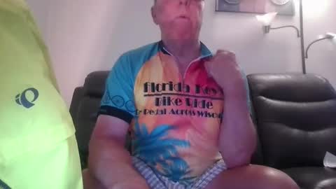 tacrunner66_ online show from 05/26/26, 01:51