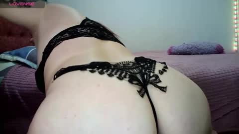   3 online show from 11/15/25, 10:12