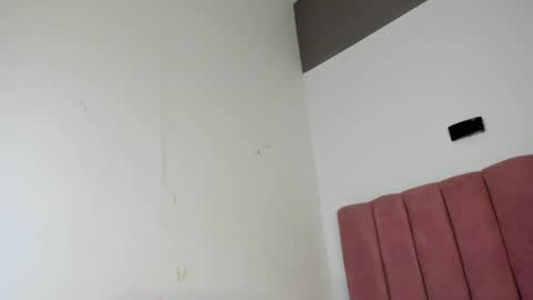 Tahira online show from 04/17/26, 08:34