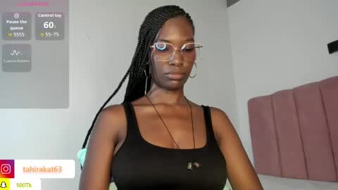 Snapshot of tahira_21 chatting on 05/08/26, 07:52 Tahira online show from 05/08/26, 07:52