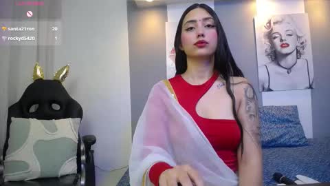 Snapshot of tahira__ chatting on 11/21/25, 12:48 Tahira online show from 11/21/25, 12:48