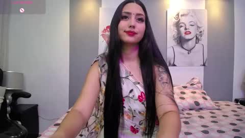 Snapshot of tahira__ chatting on 12/02/25, 12:32 Tahira online show from 12/02/25, 12:32
