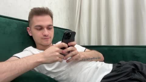 Alex online show from 04/25/26, 05:10