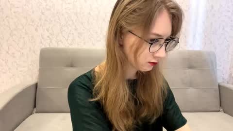 Tessa online show from 03/15/26, 09:04