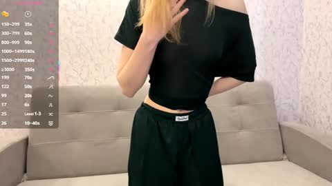 Tessa online show from 04/09/26, 03:06