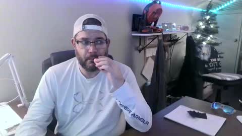 TaintNuzzler online show from 12/04/24, 12:52