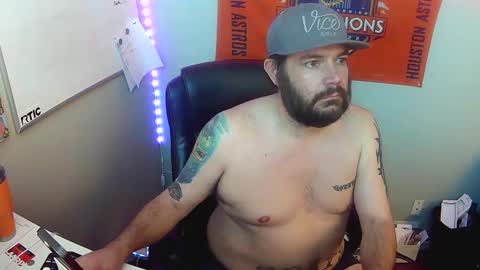 TaintNuzzler online show from 02/11/25, 09:42