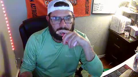 TaintNuzzler online show from 09/28/25, 08:20