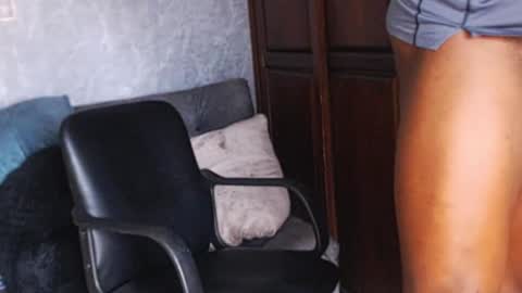 Tairon Tucke online show from 12/15/24, 09:09