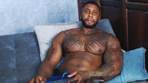 Tairon Tucke online show from 12/30/24, 09:05