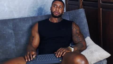 Tairon Tucke online show from 01/13/25, 01:34