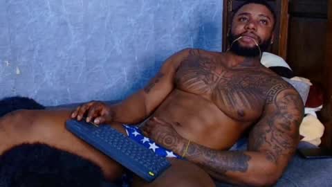 Tairon Tucke online show from 03/01/25, 02:59