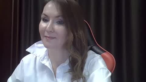 taisialucky77 online show from 11/23/25, 05:02