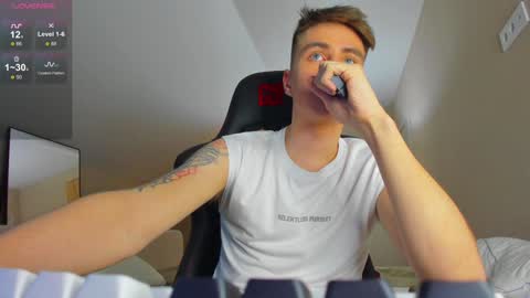 Taison online show from 12/29/24, 07:22