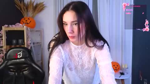 Lizzy online show from 11/03/25, 03:13