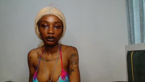 Taisy online show from 11/09/25, 06:55