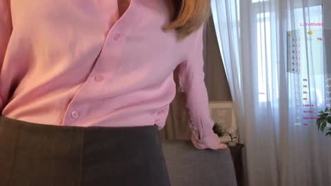 Snapshot of taitatkins chatting on 01/29/25, 11:30 Emily online show from 01/29/25, 11:30