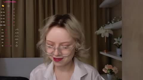 Snapshot of taitatkins chatting on 03/12/25, 05:38 Emily online show from 03/12/25, 05:38