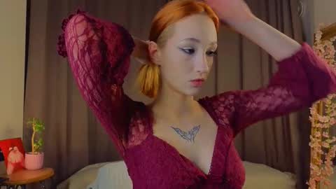 Snapshot of taiteedgington chatting on 12/02/25, 02:39 im Lally online show from 12/02/25, 02:39