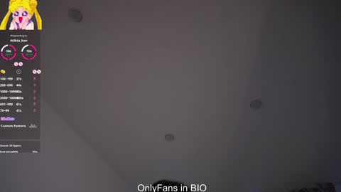 Mia online show from 02/15/26, 07:51