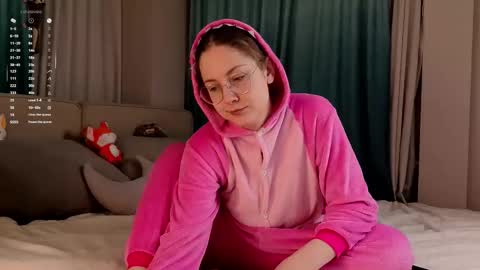 Molly online show from 12/20/25, 01:02