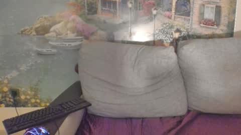 Taka online show from 10/18/25, 10:10