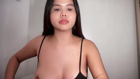 yashie online show from 10/20/25, 02:01