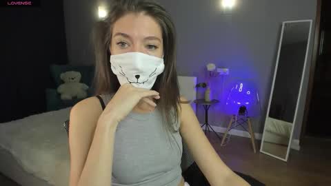 Sasha online show from 09/11/25, 01:49