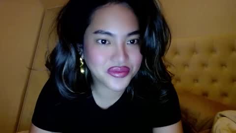 Snapshot of takemeinheaven1 chatting on 02/04/25, 12:11 Lena online show from 02/04/25, 12:11