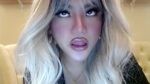 Snapshot of takemeinheaven1 chatting on 02/17/25, 02:59 Lena online show from 02/17/25, 02:59