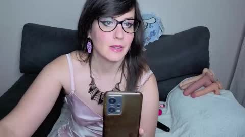 Snapshot of talia_bloodina chatting on 09/25/25, 12:03 Talia Bloodina online show from 09/25/25, 12:03