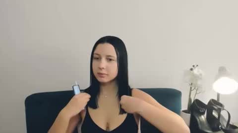 taliasensitive online show from 03/18/26, 08:50