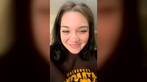 Talia online show from 06/16/26, 04:04