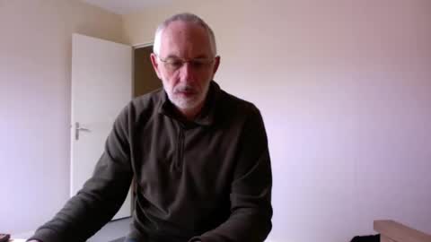 Snapshot of taliesin4321 chatting on 06/11/26, 12:25 Jack Pierrot online show from 06/11/26, 12:25