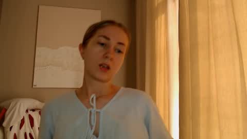  Kira  online show from 02/08/25, 09:35